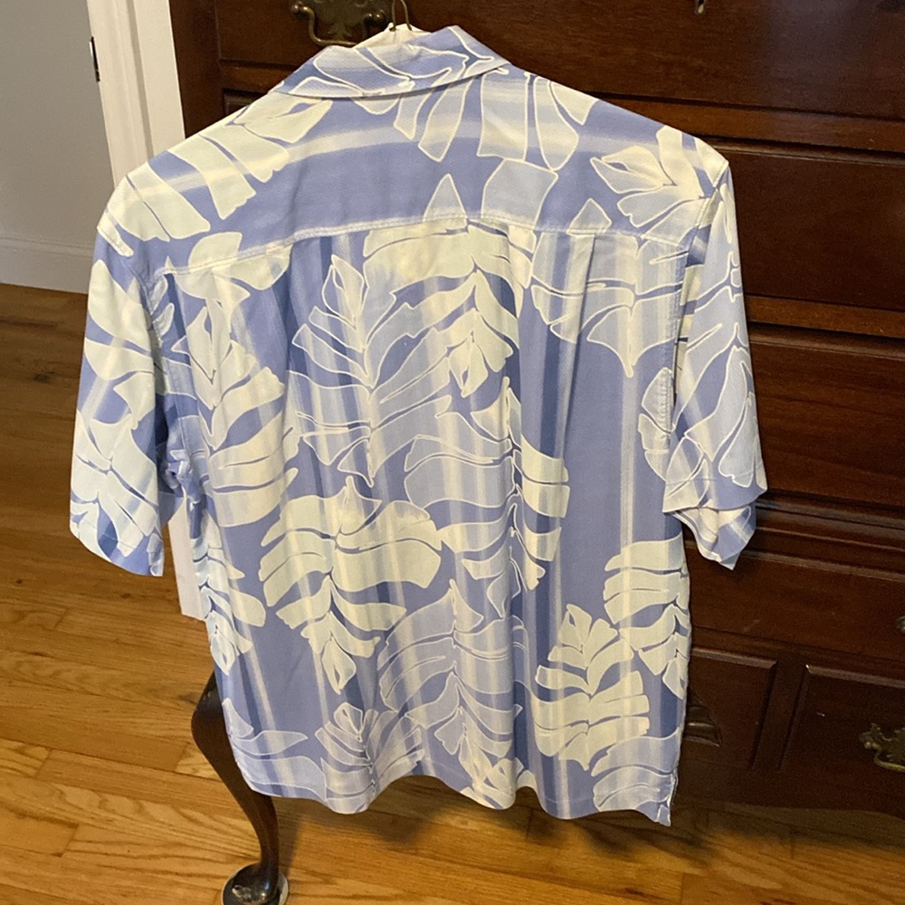 Tommy Bahama Blue and White Hawaiian Button-Down Shirt - Picture 2 of 4